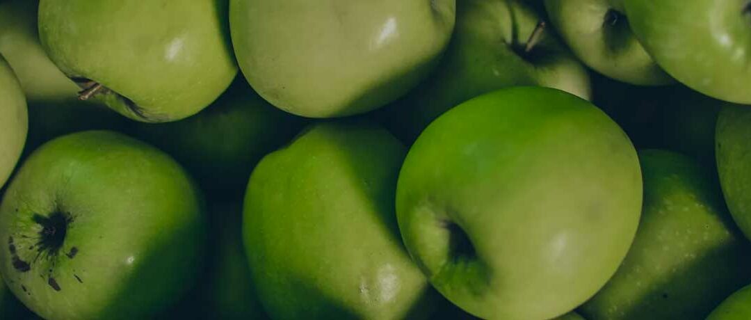 Pick n Pay helps farmers to sell their hail-damaged fruit