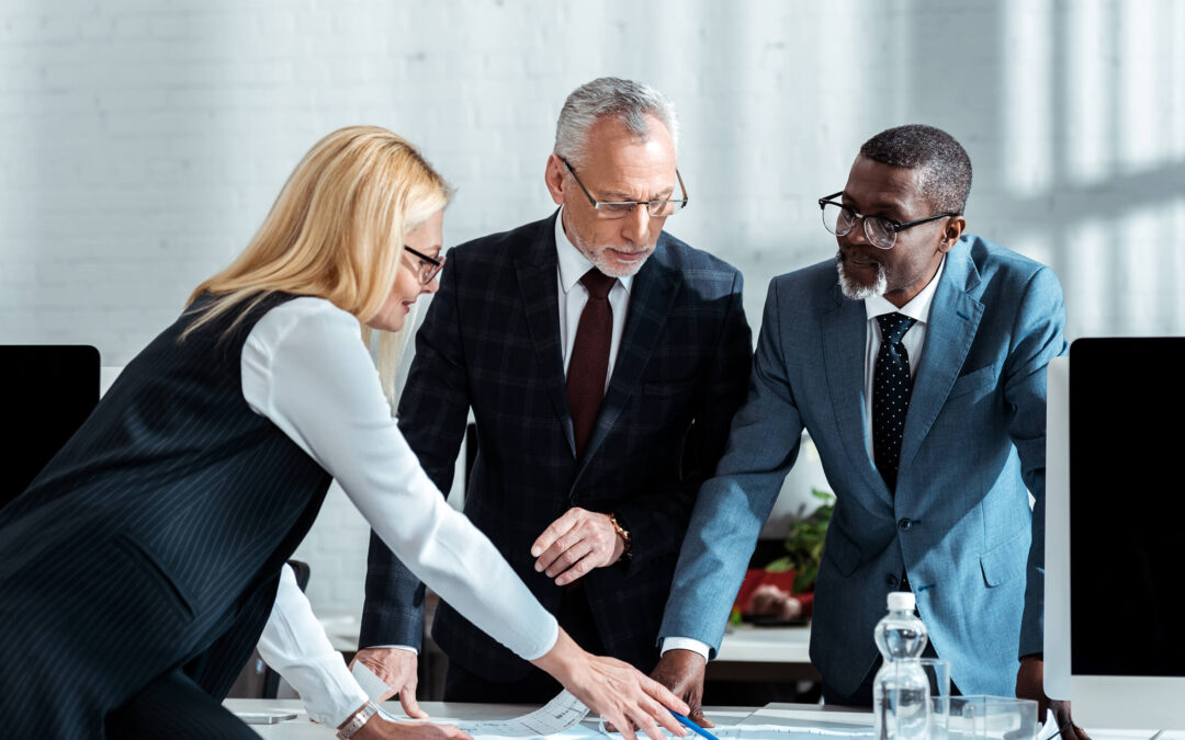 Rethinking Commercial Banking Restructuring: A Proactive Approach to Operational Turnaround  – Mark Townsend, Executive Management